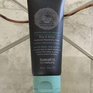 Tweakd Rise & Shine Cleansing Volumizing Scrub - 3 oz. Brand New